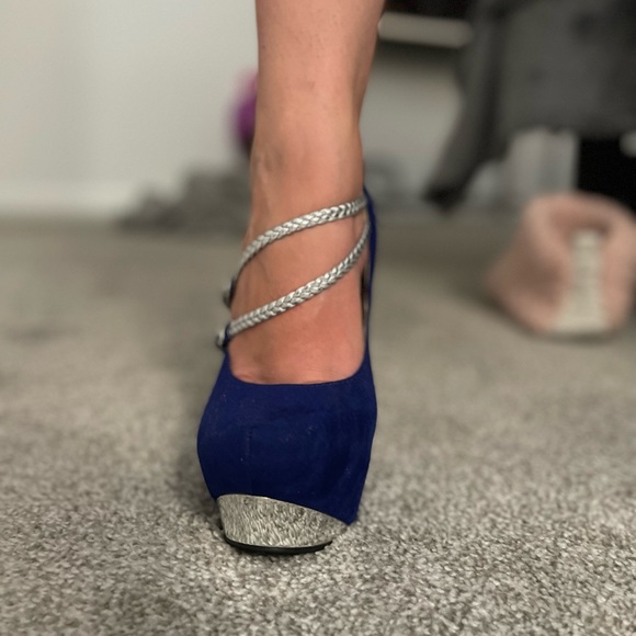 Blue and Silver Pumps - Picture 3 of 5